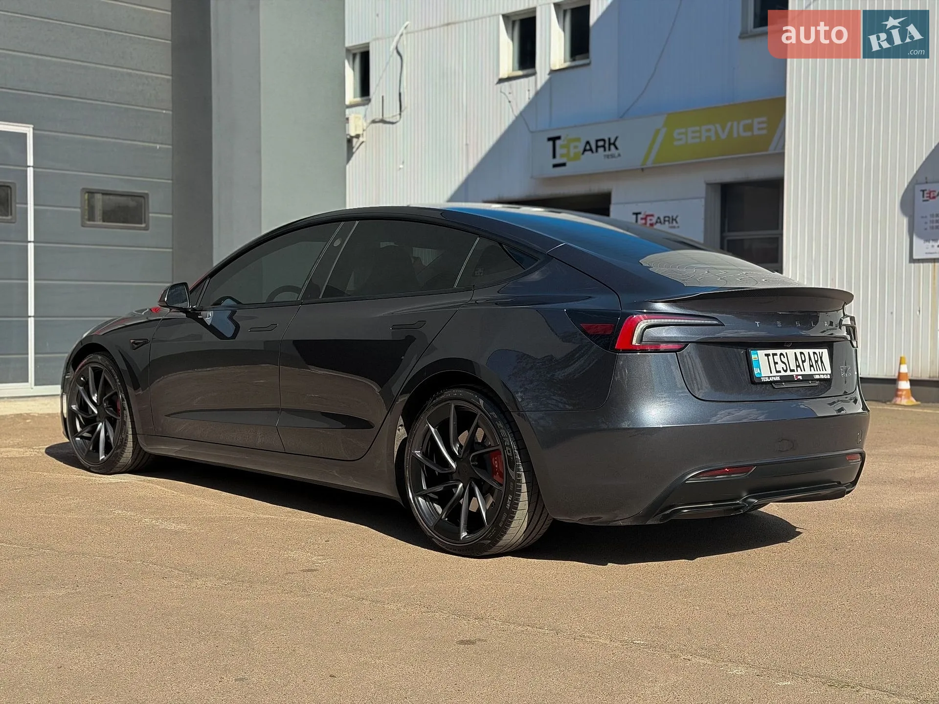 2024 Tesla Model 3 - мініатюра 8