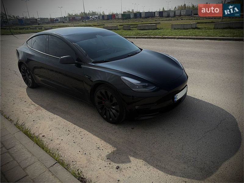 Tesla Model 3 2021