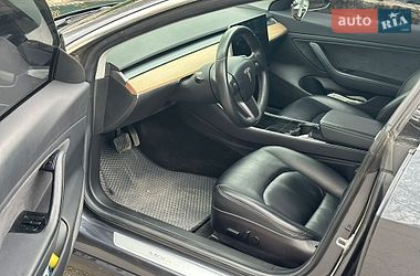Седан Tesla Model 3 2018 в Житомире