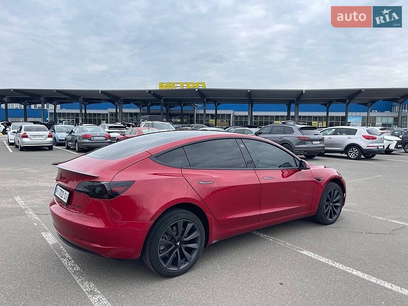 Седан Tesla Model 3 2018 в Києві