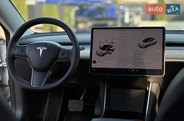 Седан Tesla Model 3 2020 в Одессе