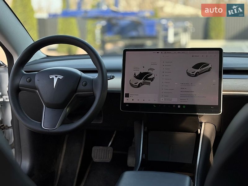 Седан Tesla Model 3 2020 в Одессе