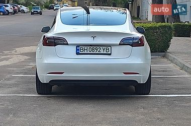 Седан Tesla Model 3 2023 в Одессе