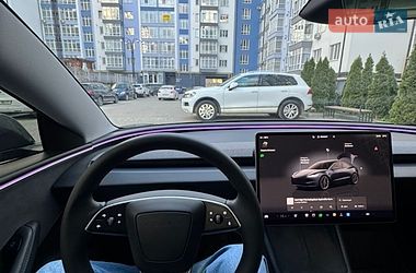 Седан Tesla Model 3 2024 в Ивано-Франковске