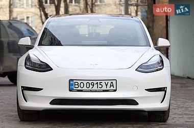 Седан Tesla Model 3 2019 в Тернополе
