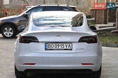 Седан Tesla Model 3 2019 в Тернополе
