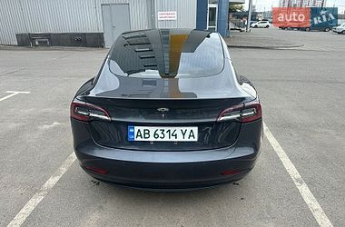Седан Tesla Model 3 2018 в Вінниці