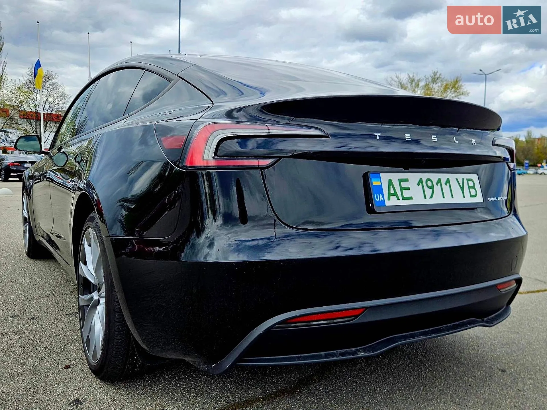 2024 Tesla Model 3 - мініатюра 9