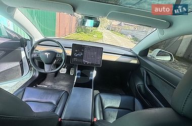 Седан Tesla Model 3 2019 в Днепре