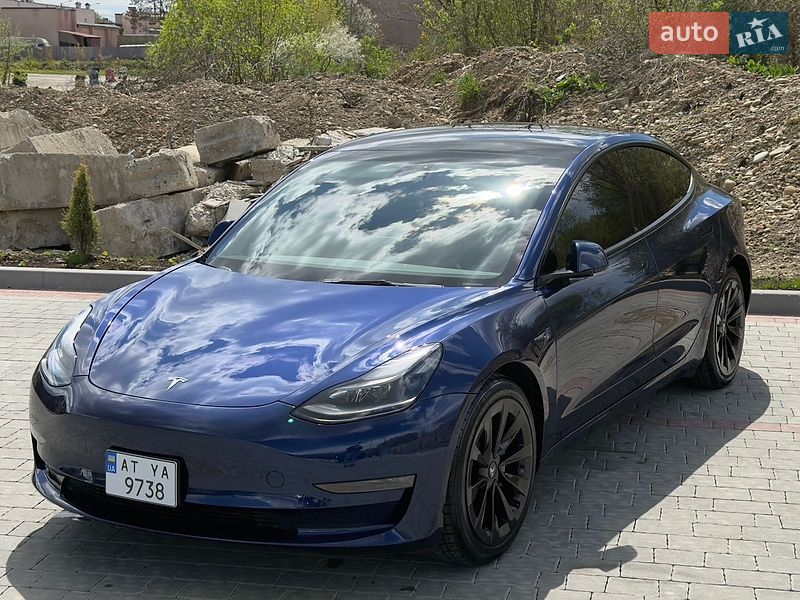 Tesla Model 3 2022