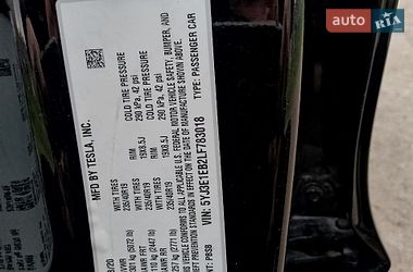 Седан Tesla Model 3 2020 в Львове