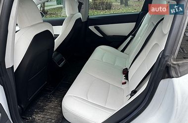 Седан Tesla Model 3 2019 в Луцьку