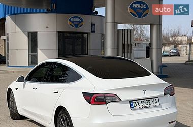 Седан Tesla Model 3 2019 в Киеве