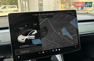 Седан Tesla Model 3 2019 в Киеве