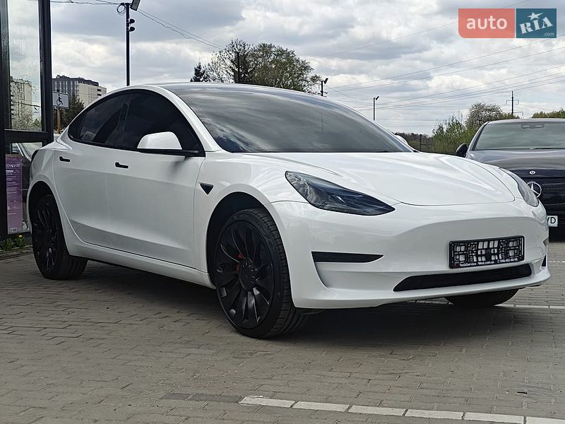 Tesla Model 3 2023