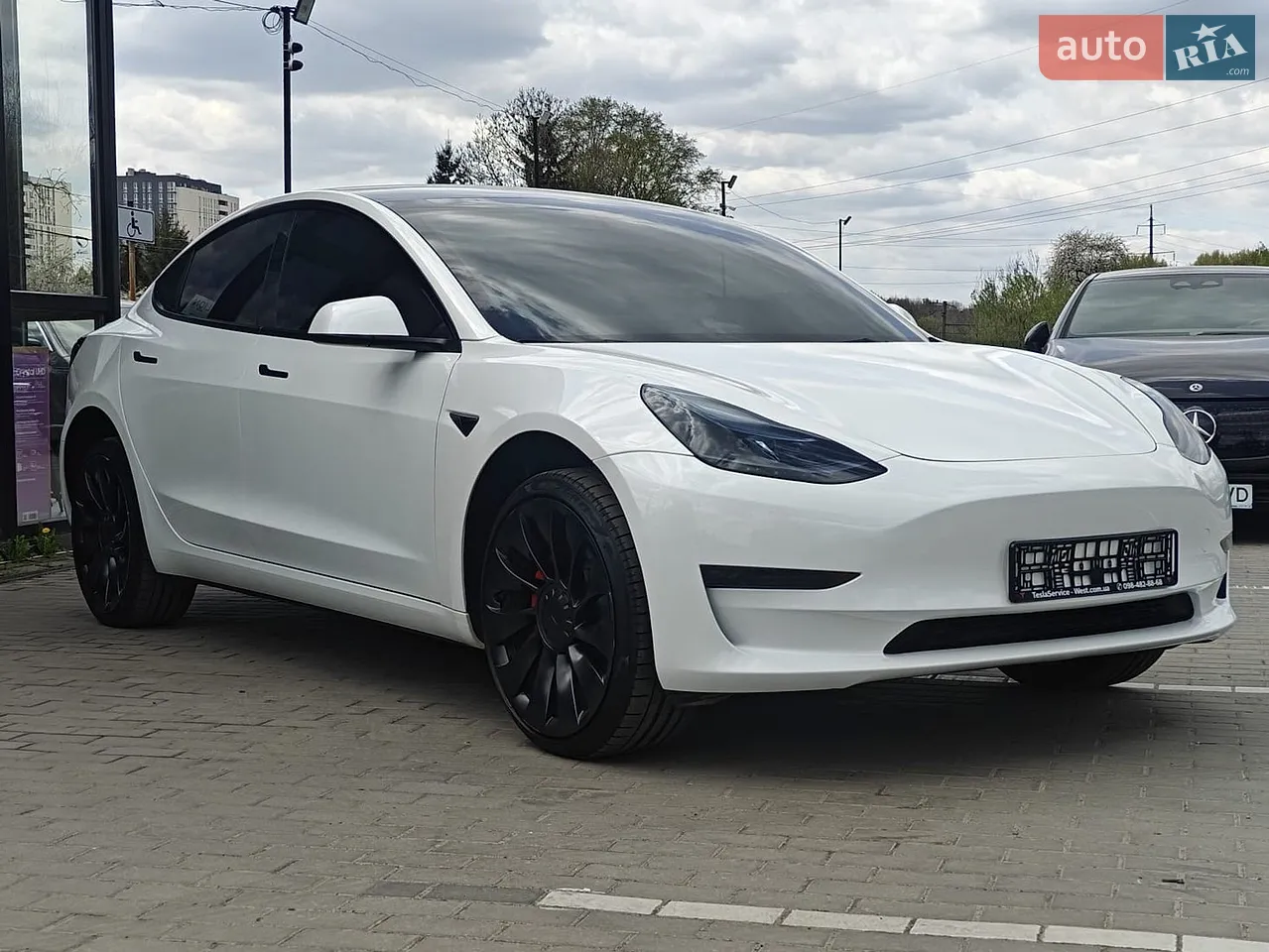 2024 Tesla Model 3 - мініатюра 11