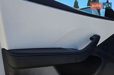 Седан Tesla Model 3 2025 в Одессе