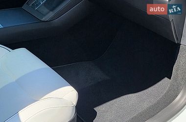 Седан Tesla Model 3 2025 в Одессе