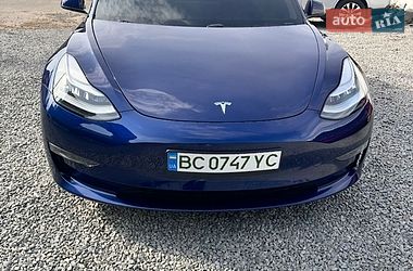Седан Tesla Model 3 2018 в Львові