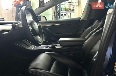 Седан Tesla Model 3 2021 в Одесі