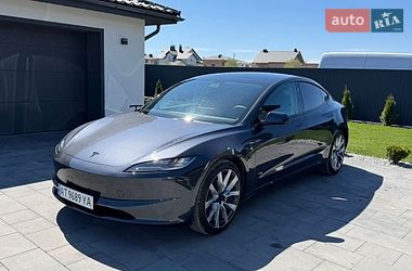 Седан Tesla Model 3 2025 в Ивано-Франковске