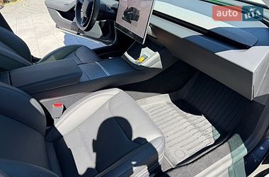 Седан Tesla Model 3 2025 в Ивано-Франковске