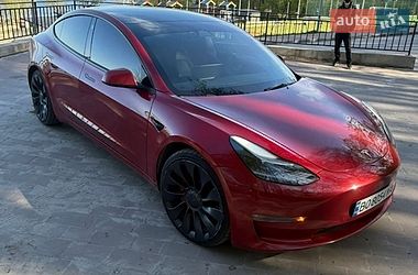 Седан Tesla Model 3 2022 в Тернополе