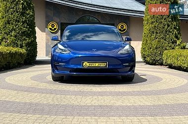 Седан Tesla Model 3 2021 в Львові