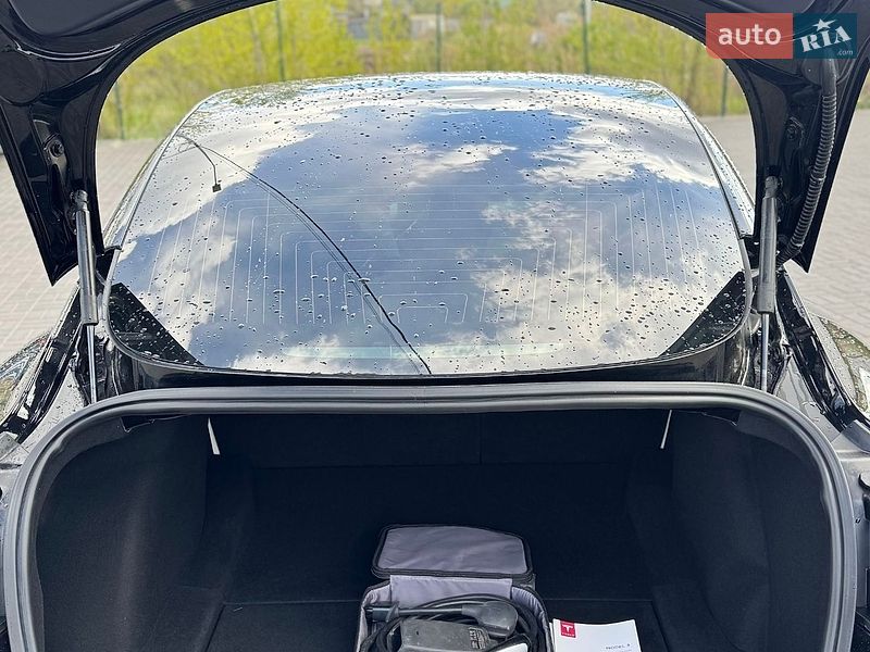 Седан Tesla Model 3 2019 в Днепре