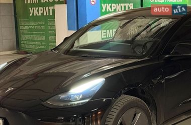 Седан Tesla Model 3 2022 в Львове