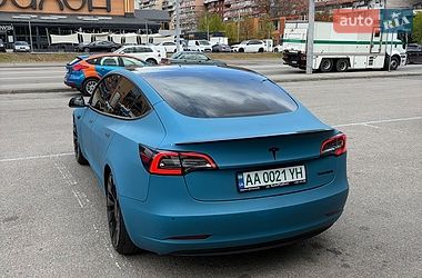 Седан Tesla Model 3 2022 в Дніпрі