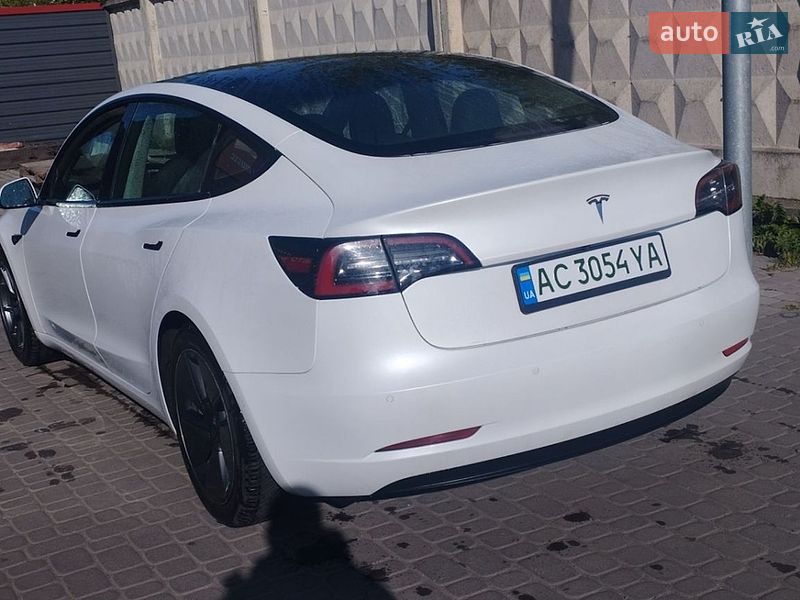 Седан Tesla Model 3 2021 в Ковелі
