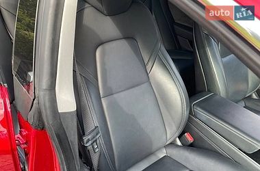 Седан Tesla Model 3 2019 в Львове
