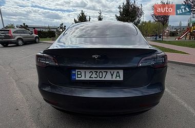 Седан Tesla Model 3 2023 в Кременчуге