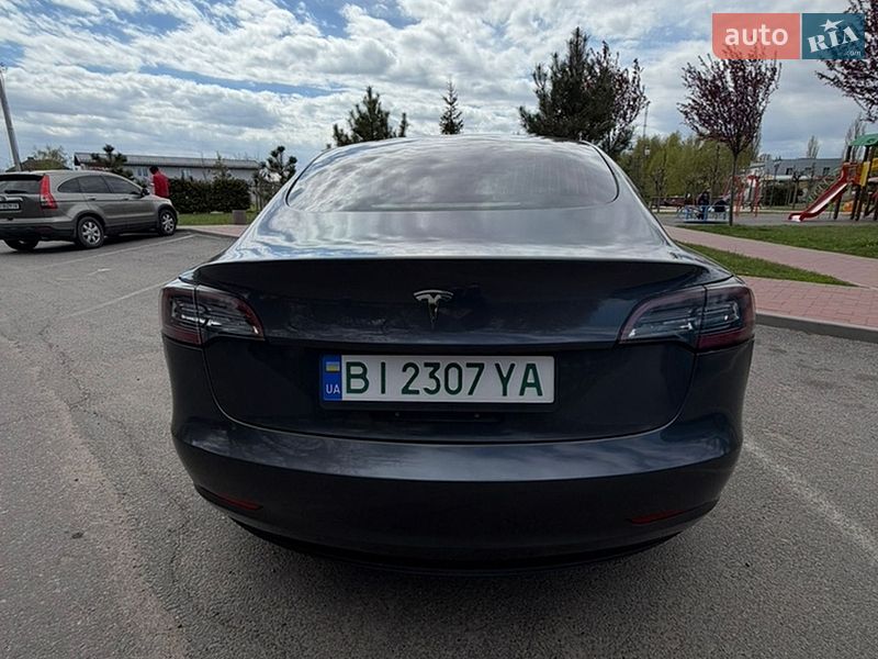Седан Tesla Model 3 2023 в Кременчуге