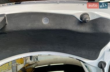Седан Tesla Model 3 2022 в Львове