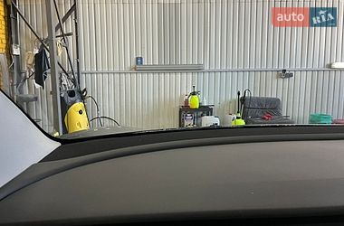 Седан Tesla Model 3 2022 в Львове