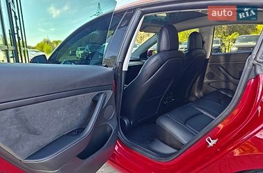 Седан Tesla Model 3 2022 в Львове