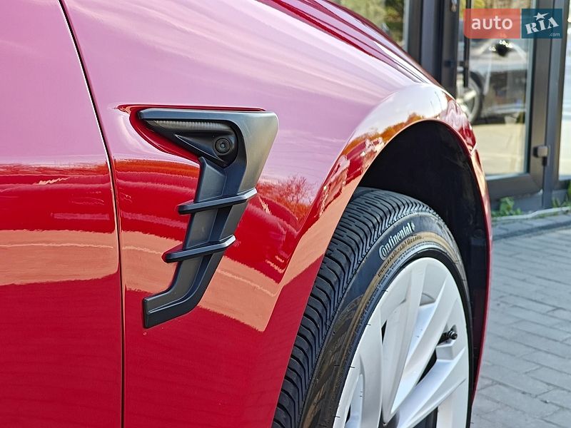 Седан Tesla Model 3 2022 в Львове