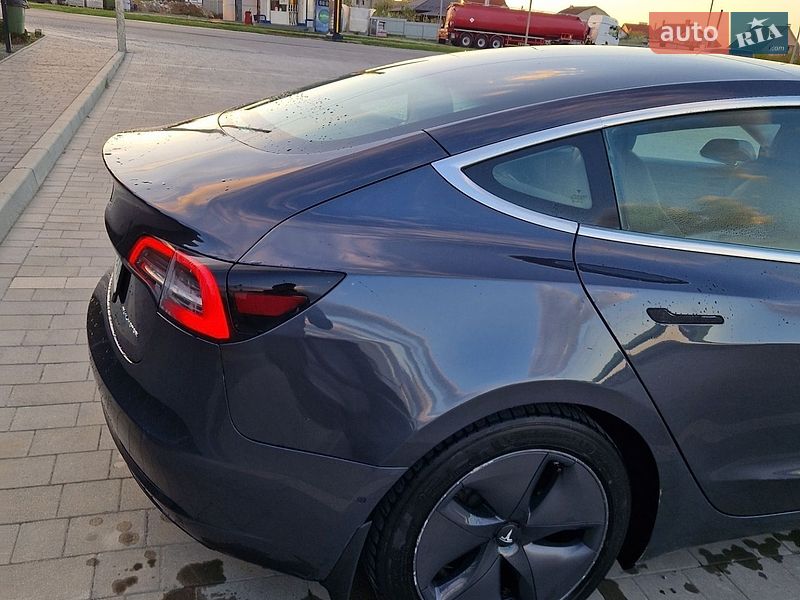 Седан Tesla Model 3 2019 в Каменец-Подольском