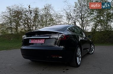 Седан Tesla Model 3 2019 в Львове