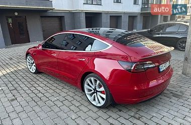Седан Tesla Model 3 2018 в Ивано-Франковске