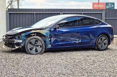 Седан Tesla Model 3 2021 в Дрогобыче