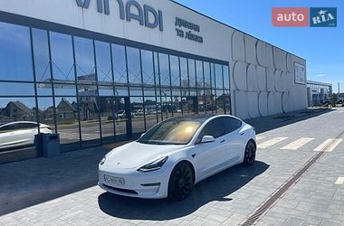 Седан Tesla Model 3 2023 в Луцке