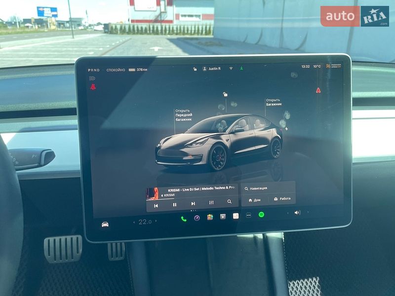 Седан Tesla Model 3 2023 в Луцке