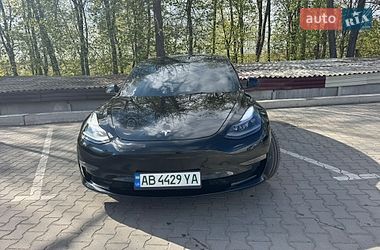 Седан Tesla Model 3 2022 в Виннице