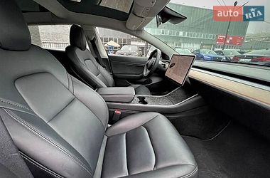 Седан Tesla Model 3 2020 в Києві