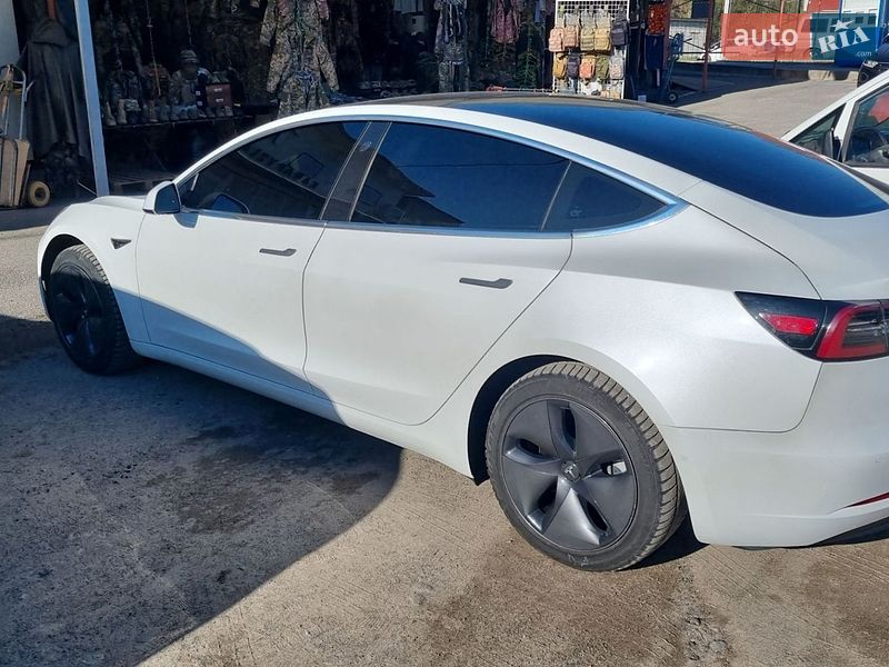Седан Tesla Model 3 2019 в Хмельницькому