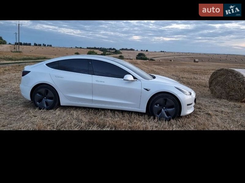 Седан Tesla Model 3 2019 в Хмельницькому