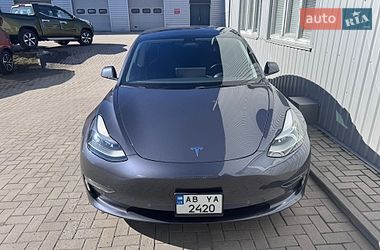 Седан Tesla Model 3 2022 в Виннице